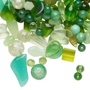 Bead mix, glass, translucent and transparent multi-green, 5mm-30x19mm mixed shapes. Sold per 1/4-pound pkg, approximately 90 beads.