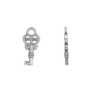 Charm, antique silver-plated "pewter" (zinc-based alloy), 15x9mm double-sided key. Sold per pkg of 50.