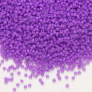 Seed bead, Miyuki, glass, pkg/250g, #15 rocaille, opaque outside dyed red violet, (RR-1378).