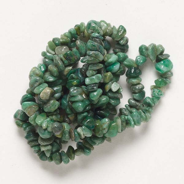 Bead, green aventurine (natural), dark, small to large tumbled chip, C grade, Mohs hardness 3. Sold per 32-inch strand. image number 0