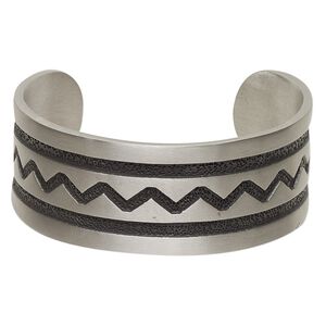 Bracelet, Everyday Jewelry, cuff, antiqued pewter, 25mm wide with zigzag and line design, 7-1/2 inches. Sold individually.