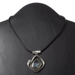 Necklace, leather / black lip shell (natural / dyed) / antique silver-plated "pewter" (zinc-based alloy) and steel, 42x41mm twisted diamond, 16 inches with 3-inch extender chain and lobster claw clasp. Sold individually.