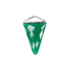 Drop, green onyx (dyed) and sterling silver, 21x21x15mm-22x22x16mm hand-cut double-sided faceted triangle. Sold individually.