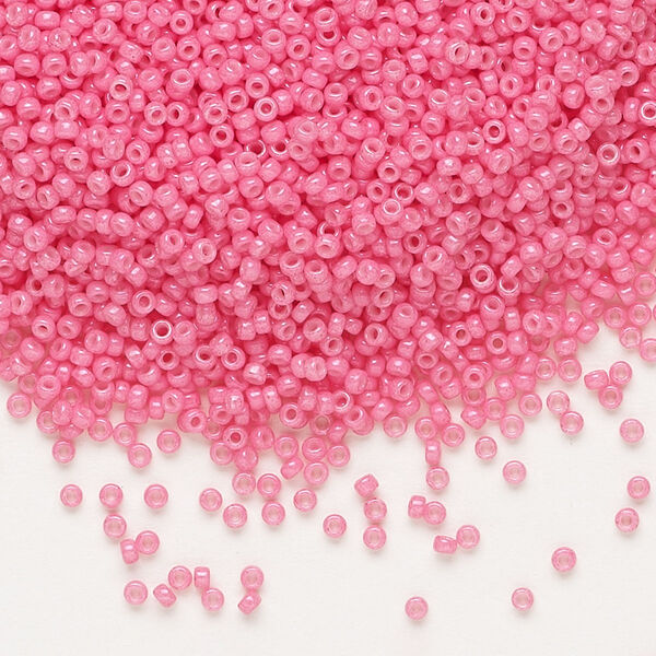 Seed bead, Miyuki, glass, pkg/250g, #15 rocaille, opaque outside dyed carnation pink, (RR-1371). image number 0