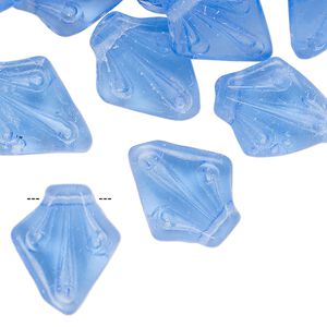 Bead, glass, transparent blue, 19x15mm kite. Sold per pkg of 50.