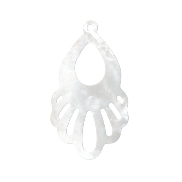 Focal, mother-of-pearl shell (bleached), 31x19mm with cutouts, Mohs hardness 3-1/2. Sold individually. image number 0