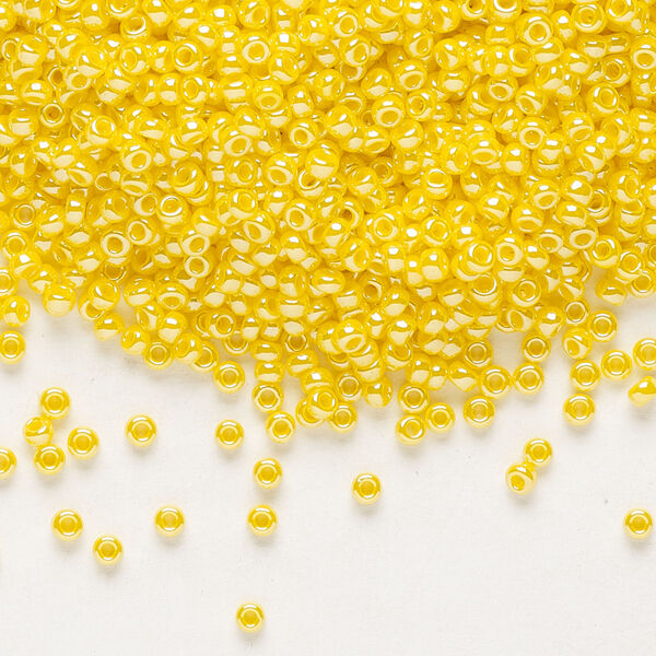 Seed bead, Miyuki, glass, pkg/25g, #11 rocaille, opaque luster canary, (RR-422D). image number 0