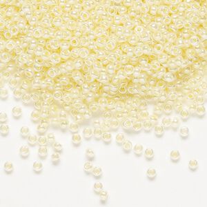 Seed bead, Miyuki, glass, pkg/250g, #11 rocaille, opaque butter cream luster alabaster (RR-527).