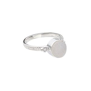 Ring, druzy (natural) and sterling silver, 9mm wide with round, size 7. Sold individually.