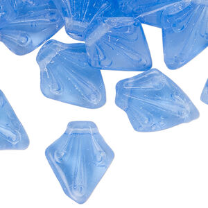 Bead, glass, transparent blue, 19x15mm kite. Sold per pkg of 50.