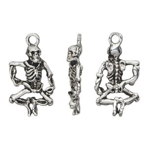 Charm, pewter (tin-based alloy), pkg/1, antique silver plate, 25x14mm 3D skeleton.
