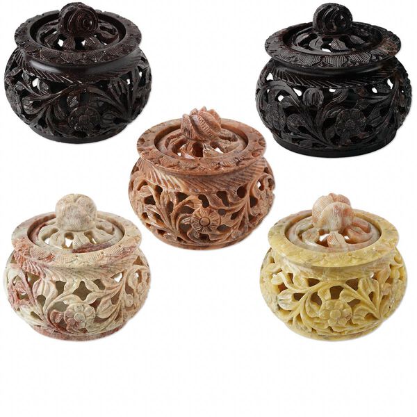 Trinket box, soapstone (coated), assorted colors, 2-3/4 x 3 inches with carved design, Mohs hardness 1 to 2-1/2. Sold individually. image number 0