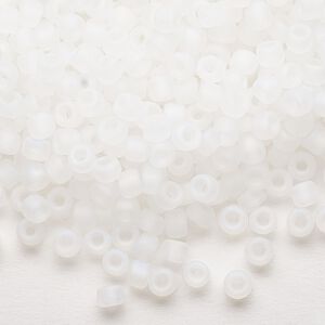 Seed bead, Dyna-Mites™, glass, translucent matte rainbow clear, #6 round. Sold per 1/2 kilogram pkg.