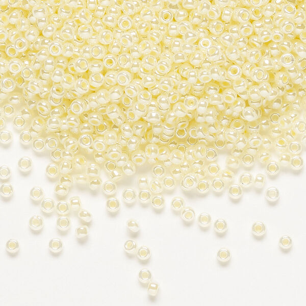 Seed bead, Miyuki, glass, pkg/25g, #11 rocaille, opaque butter cream luster alabaster (RR-527). image number 0