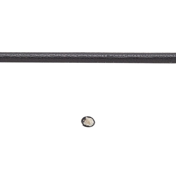 Cord, leather and cotton (dyed), black, 2.5mm zigzag-stitched round. Sold per 5-yard section. image number 0