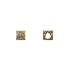 Bead, antique gold-plated pewter (tin-based alloy), 6mm blank alphabet cube. Sold per pkg of 4.