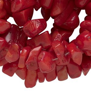 Bead, bamboo coral (dyed), red, extra-large chip, Mohs hardness 3-1/2 to 4. Sold per 36-inch strand.