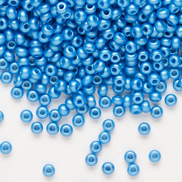 Seed bead, Preciosa Ornela Czech glass, pkg/500g, #8 rocaille, opaque PermaLux dyed sky blue chalkwhite, (22019). image number 0