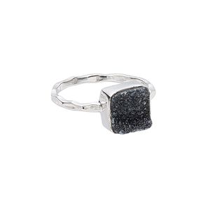 Ring, druzy (dyed) and sterling silver, black, 10mm wide with square, size 9. Sold individually.