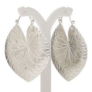 Earring, imitation rhodium-plated brass and steel, 45mm with scratched elephant ear leaf and hinged ear wire. Sold per pair.