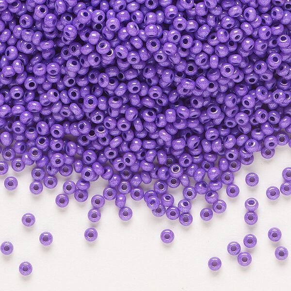 Seed bead, Preciosa Ornela Czech glass, pkg/500g, #11 rocaille, opaque terra dyed lilac luster chalkwhite, (16328). image number 0