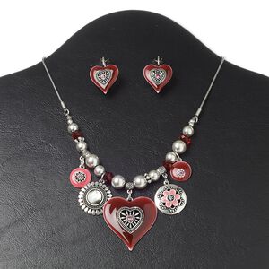 Necklace and earring set, glass / black lip shell (natural) / enamel / antique silver-plated "pewter" (zinc-based alloy) and steel, pink and red, heart,16 inches with 3-inch extender chain and lobster claw clasp, 1-1/8 inch earrings with leverback ear wire. Sold per set.