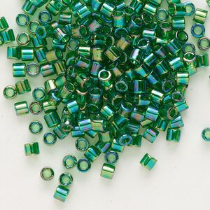 Seed bead, Delica®, glass, pkg/250g, #8 round, translucent rainbow green (DBL-0152).