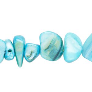 Bead, mother-of-pearl shell (dyed), sky blue, small to extra-large chip, Mohs hardness 3-1/2. Sold per 30-inch strand.