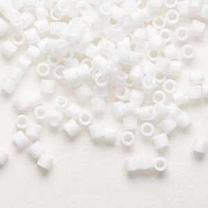 Seed bead, Delica®, glass, pkg/250g, #8 round, opaque matte rainbow chalk white (DBL-0351).