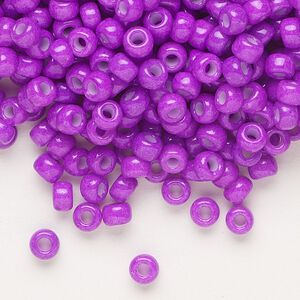 Seed bead, Miyuki, glass, pkg/25g, #6 rocaille, opaque outside dyed red violet, (RR-1378).