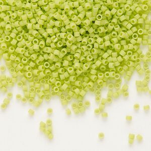 Seed bead, Delica®, glass, pkg/7.5g, #11 round, opaque matte chartreuse (DB-0763).