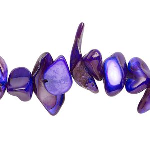 Bead, mother-of-pearl shell (dyed), royal purple, small to extra-large chip, Mohs hardness 3-1/2. Sold per 30-inch strand.