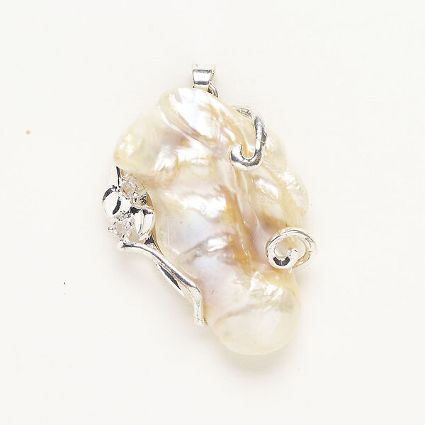 Pendant, silver-finished "pewter" (zinc-based alloy) and blister pearl (bleached), 41x30mm. Sold individually. image number 0