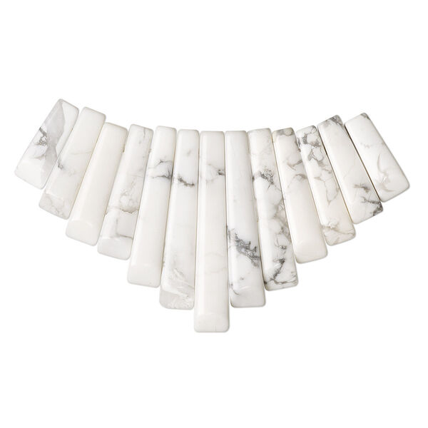 Howlite 1pkg13, fan focal natural B grade, 26x10mm-29x12mm image number 0