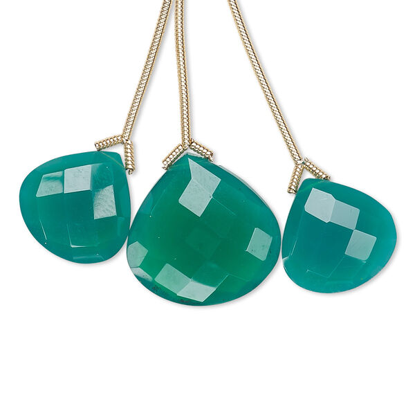 Bead, green onyx (dyed), 14x14mm and 18x18mm hand-cut top-drilled faceted pear, B grade, Mohs hardness 6-1/2 to 7. Sold per pkg of 3 beads. image number 0