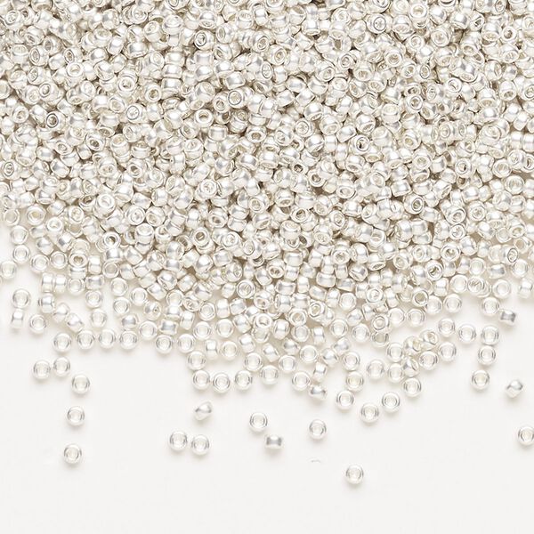 Seed bead, Miyuki, glass, pkg/250g, #15 rocaille, opaque silver-plated matte, (RR-961F). image number 0