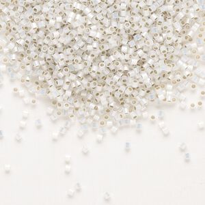 Seed bead, Delica®, glass, pkg/250g, #15 round, translucent silver-lined opal (DBS-0221).