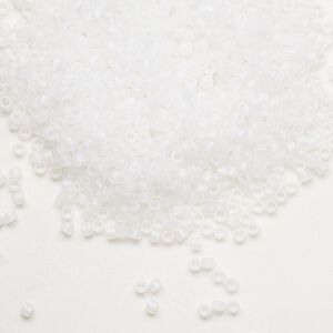 Seed bead, Delica®, glass, pkg/50g, #11 round, translucent matte rainbow crystal clear (DB-0851).