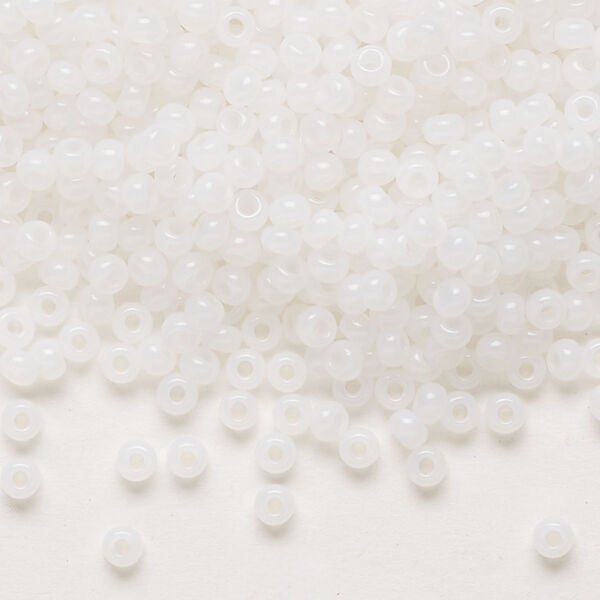 Seed bead, Preciosa Ornela Czech glass, pkg/500g, #8 rocaille, opaque alabaster, (02090). image number 0