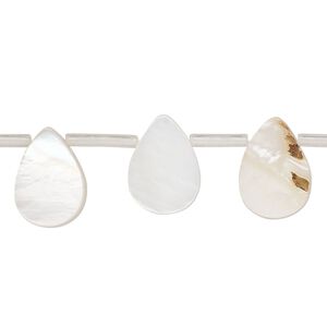 Bead, mother-of-pearl shell (bleached), white, 13x3mm-14x9mm top-drilled flat teardrop, Mohs hardness 3-1/2. Sold per 14-inch strand, approximately 25 beads.