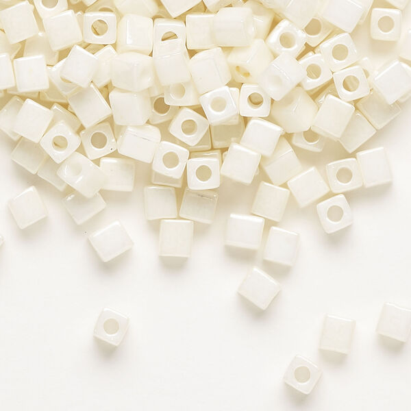 Seed bead, Miyuki, glass 1pkg10g, 3.5-3.7mm square, opaque metallic cream (SB-421) image number 0