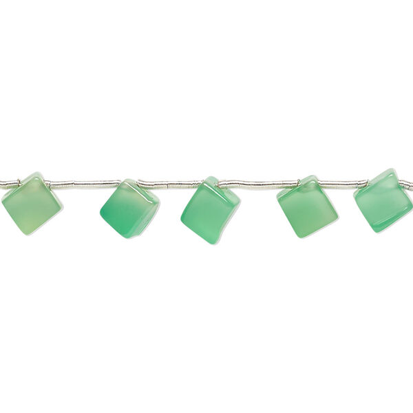 Bead, green onyx (dyed), shaded, 6-7mm hand-cut flat diamond with 0.4-1.4mm hole, C+ grade, Mohs hardness 6-1/2 to 7. Sold per (10) 7-inch strands. image number 0