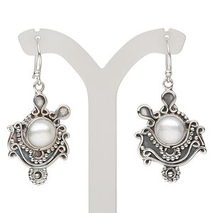 Earring, cultured freshwater pearl (bleached) and antiqued sterling silver, 41mm with fishhook ear wire, 21 gauge. Sold per pair.