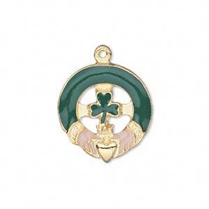 Charm, gold-finished "pewter" (zinc-based alloy) and enamel, green and peach, 21x20mm single-sided Claddagh with 3-leaf clover. Sold individually.