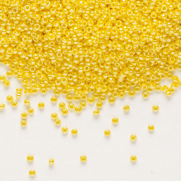 Seed bead, Miyuki, glass, pkg/35g, #15 rocaille, opaque luster canary, (RR-422D). image number 0