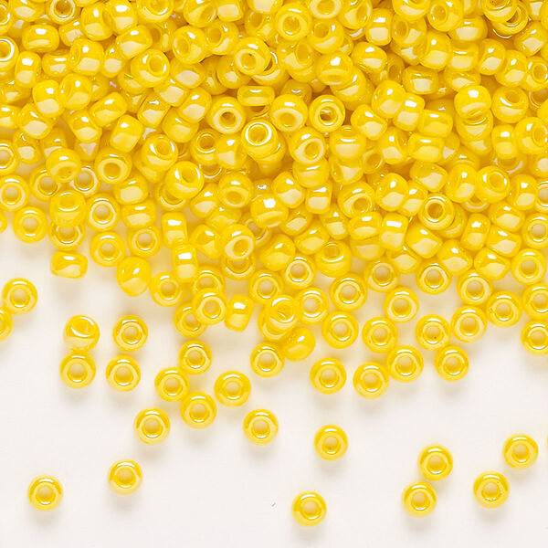 Seed bead, Miyuki, glass, pkg/50g, #8 rocaille, opaque rainbow canary (RR-472D). image number 0