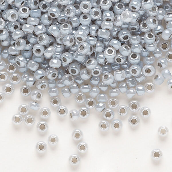 Seed bead, Dyna-Mites™, glass, opaque ceylon pastel grey, #8 round. Sold per 1/2 kilogram pkg. image number 0