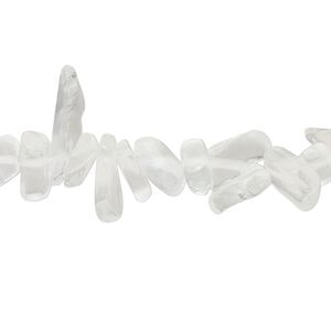 Bead, glass, translucent matte clear, small to extra-large chip. Sold per 30-inch strand.
