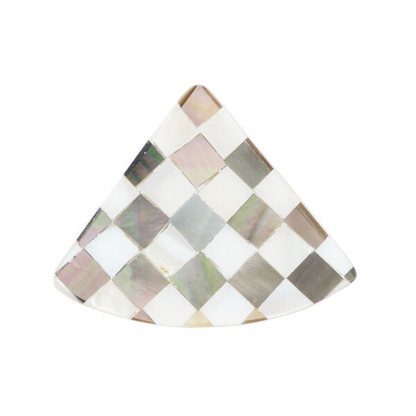 Focal, black lip shell / mother-of-pearl shell / resin (assembled) 1pkg1, 31x25mm-35x28mm undrilled 1sided fan with checkerboard pattern. image number 0