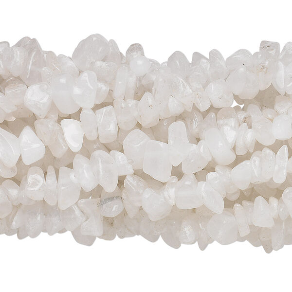 Bead, snow quartz (natural), medium chip, Mohs hardness 7. Sold per pkg of (10) 34-inch strands. image number 0